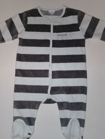 Pyjama/body bébé