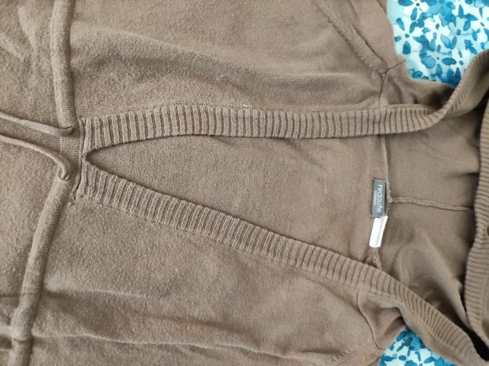 Haut manches longues à capuche taille 36 - photo numéro 6
