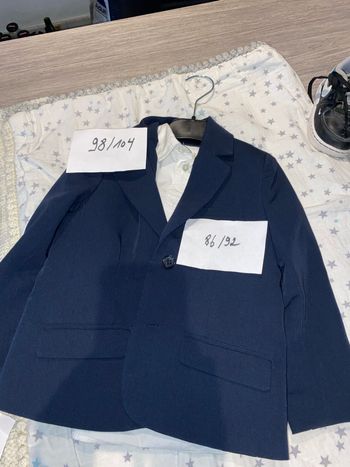 Chemise et veste de costume