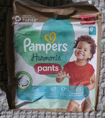 Couches Pampers Harmonie Pants taille 6