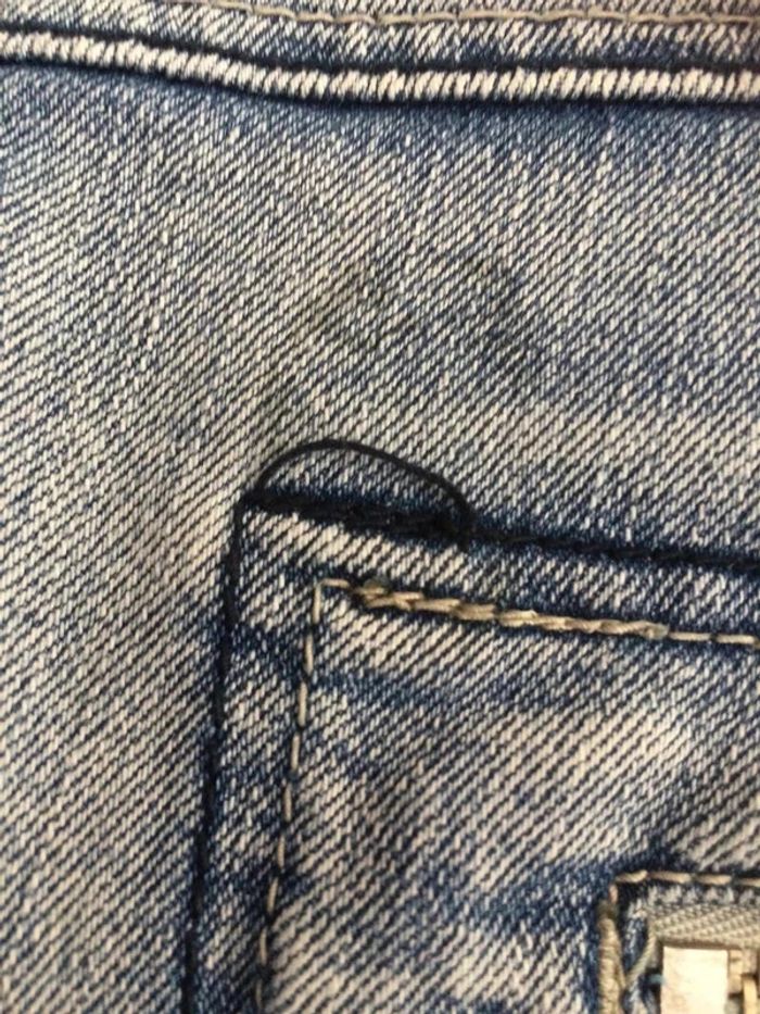 Mini jupe en jean - photo numéro 4