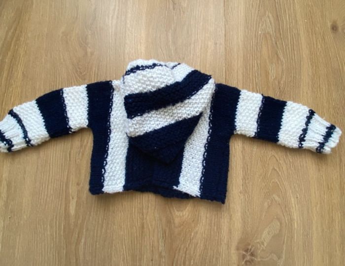 Ensemble gilet écharpe  fait main bébé garçon  3 mois