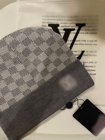 Bonne d’hiver gris