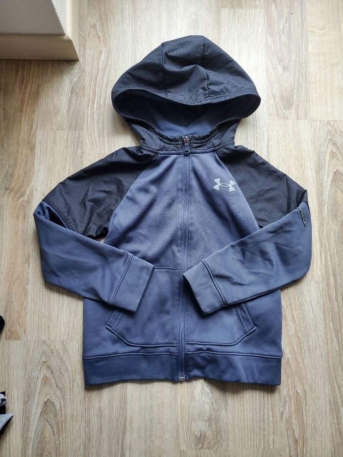 T shirts et veste 10ans - photo numéro 6