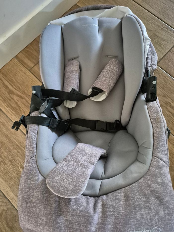 Siège poussette bébé confort