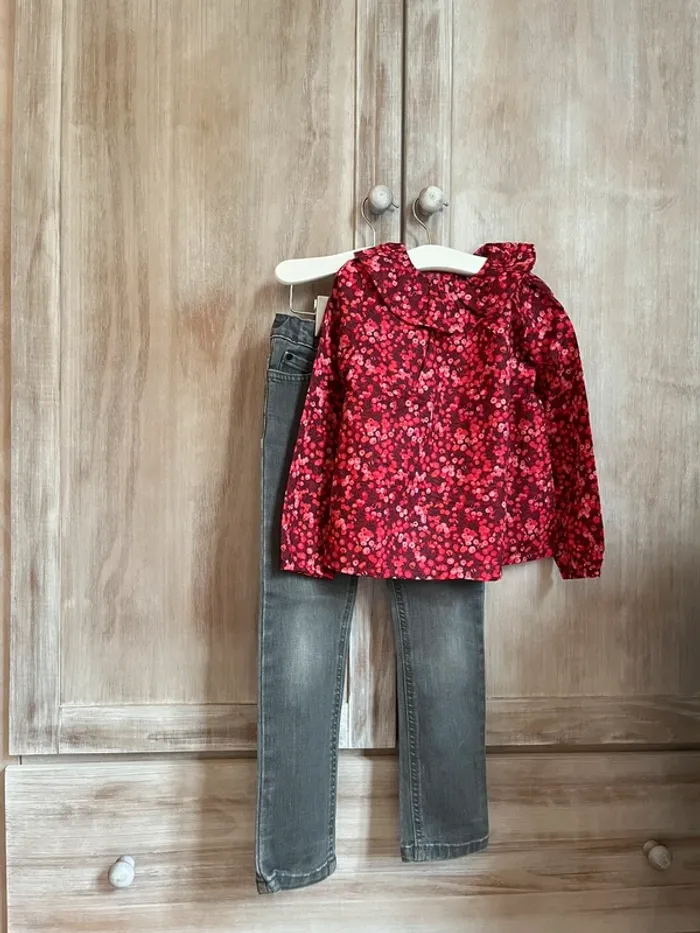 Ensemble fille t. 5 ans - photo numéro 2