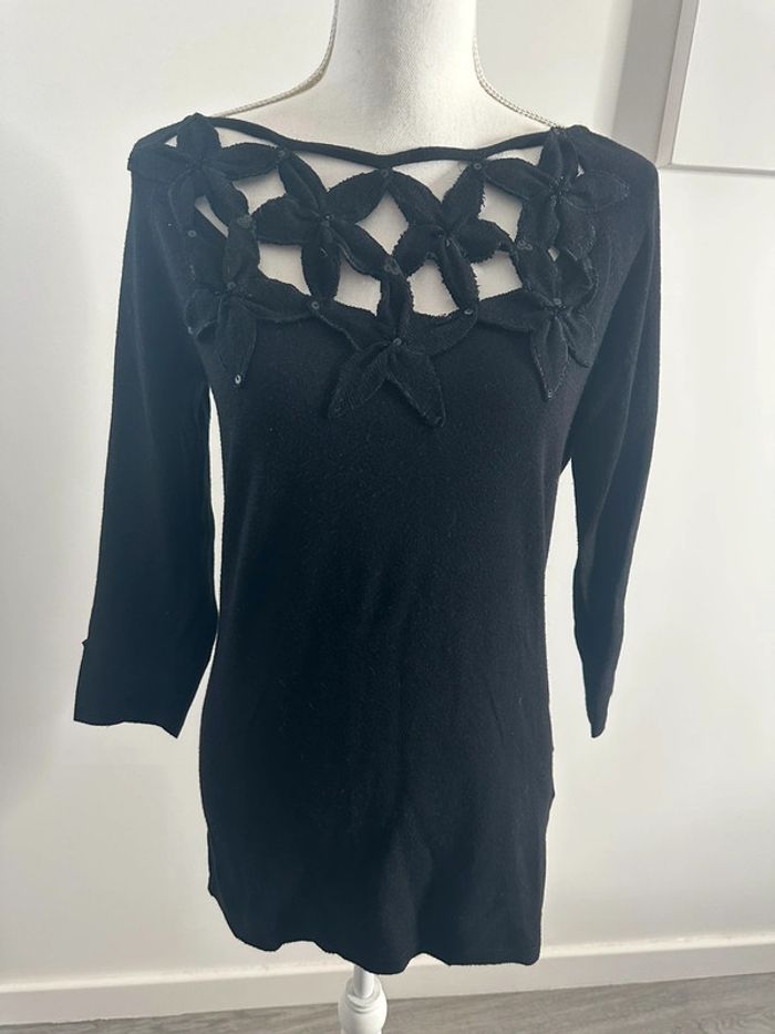 Pull noir ajouré broderies fleurs 3 Suisses Vintage T38/40 M/L