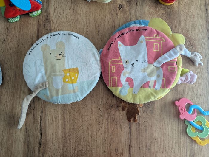 Lot jouets d'éveil - photo numéro 2