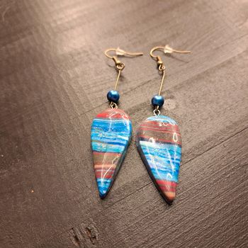 Boucles d'oreilles pendante pâte polymere multicolore