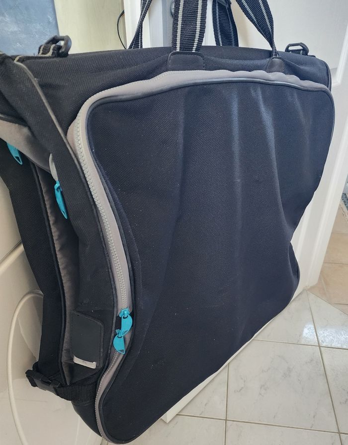 Sac de voyage pour costume.  Delsey - photo numéro 4
