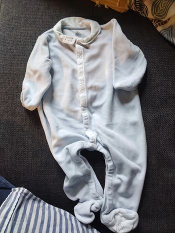 Pyjama 1 pièce Petit Bateau 12 mois.