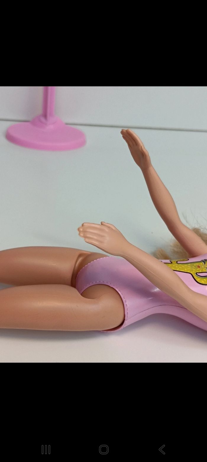 Poupée mattel barbie pool party 
Poupée et ensemble compris - photo numéro 8