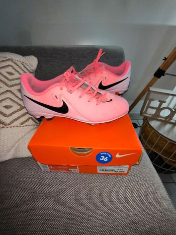 Crampons Nike phantom g x II club