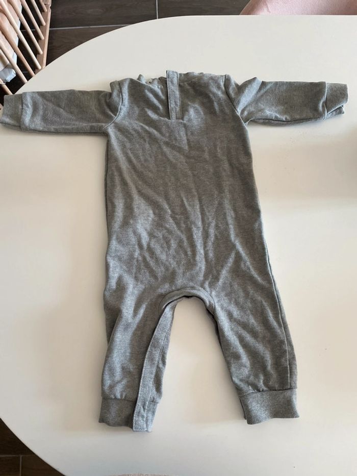 Combinaison bébé taille 12 mois Nike - photo numéro 2
