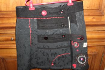 jupe Hivers desigual brodé, multiples details