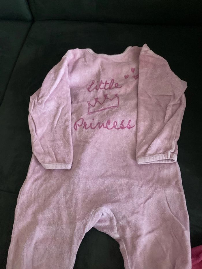Lot 2 pyjamas 24 mois - photo numéro 2