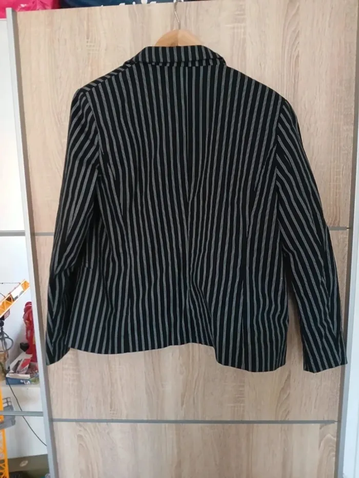 Veste classe noir rayé blanc Lady blush L 40 - photo numéro 3