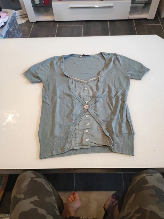 Tee shirt avec gilet incorporé manches courtes