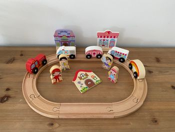 Circuit de véhicules en bois 24 pièces