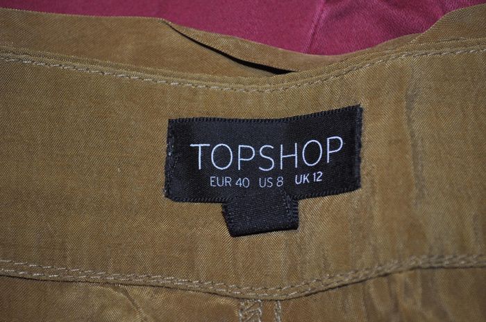 Short moutarde - photo numéro 7