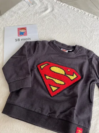 Pull superman 18 mois