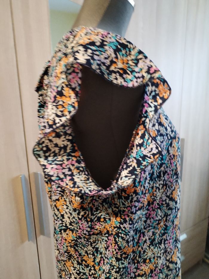 Blouse manches courtes taille 44 - photo numéro 2