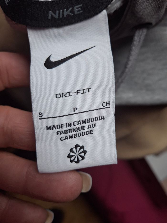 Sweat Nike capuche - photo numéro 2