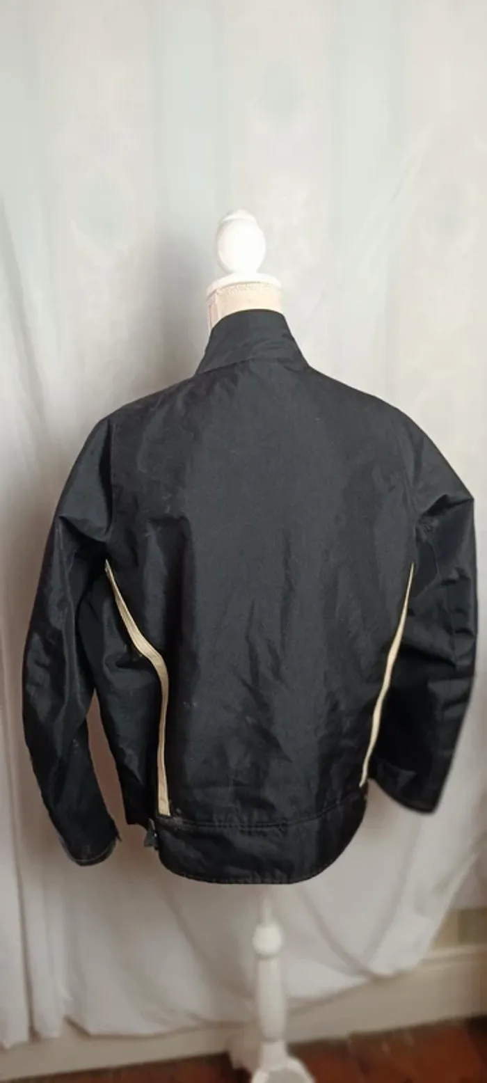P19- Manteau , taille M , quickshark - photo numéro 5