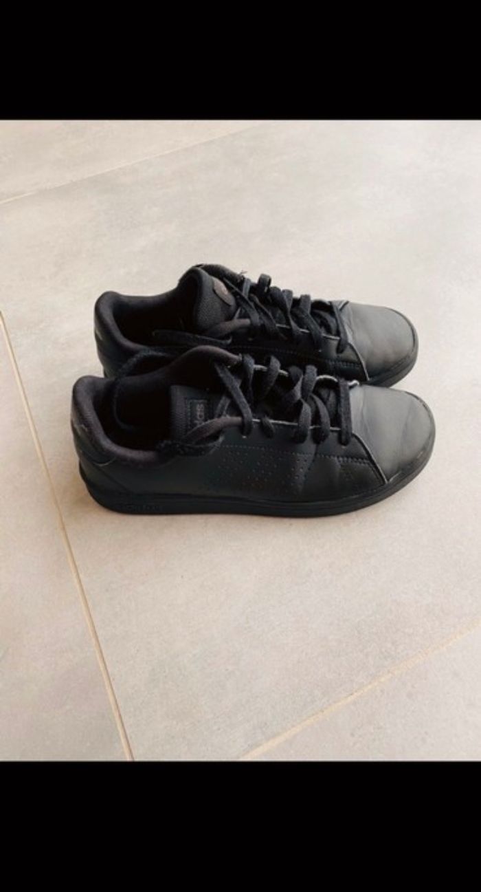 Baskets Adidas pointure 35 - photo numéro 2