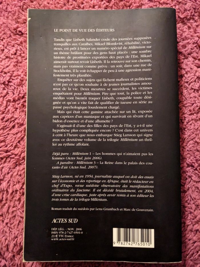 Millenium 2 la fille qui rêvait d'un bidon d'essence et d'une allumette de Stieg Larsson - photo numéro 2