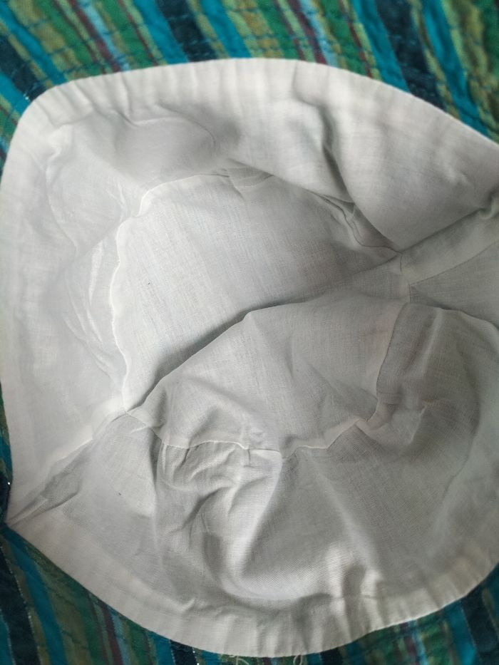 Sac et chapeau de plage - photo numéro 2