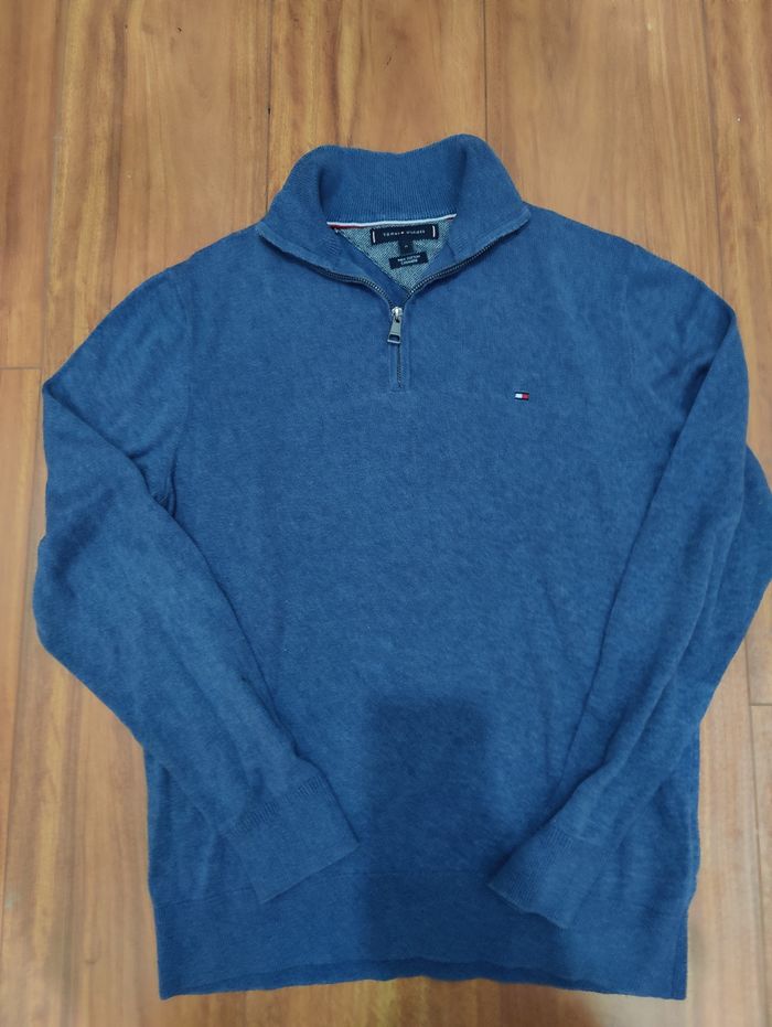 Pull Tommy Hilfiger – Half Zip / ¼ Zip Col Camionneur – Bleu Marine – Taille M – Très bon état