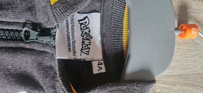 Petite veste pokemon - photo numéro 3