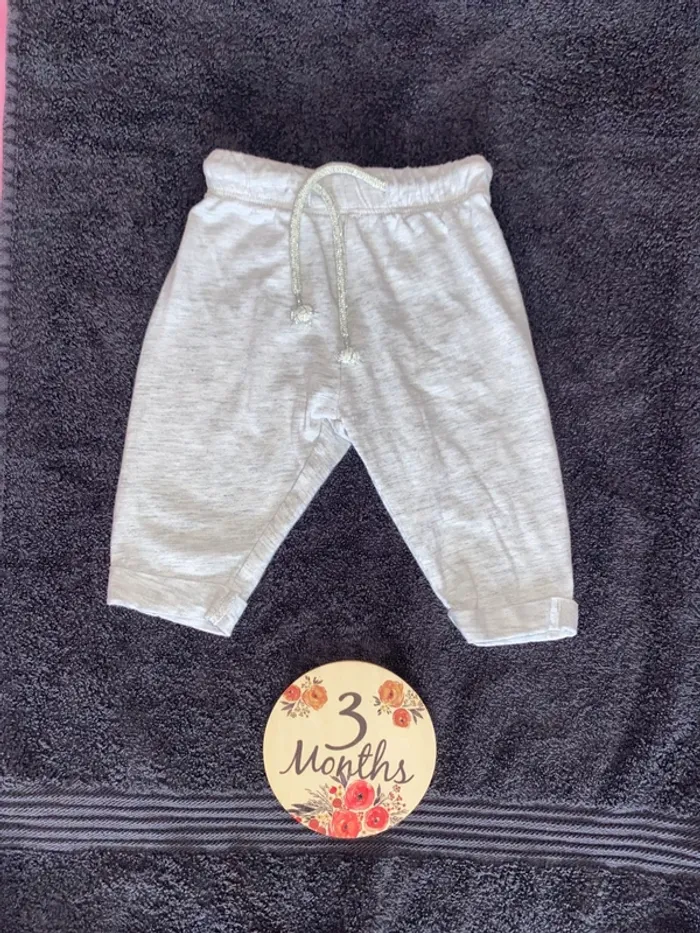 Pantalon gris 3 mois