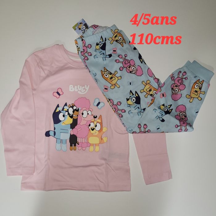 Pyjama bluey 5 ans  neuf - photo numéro 2