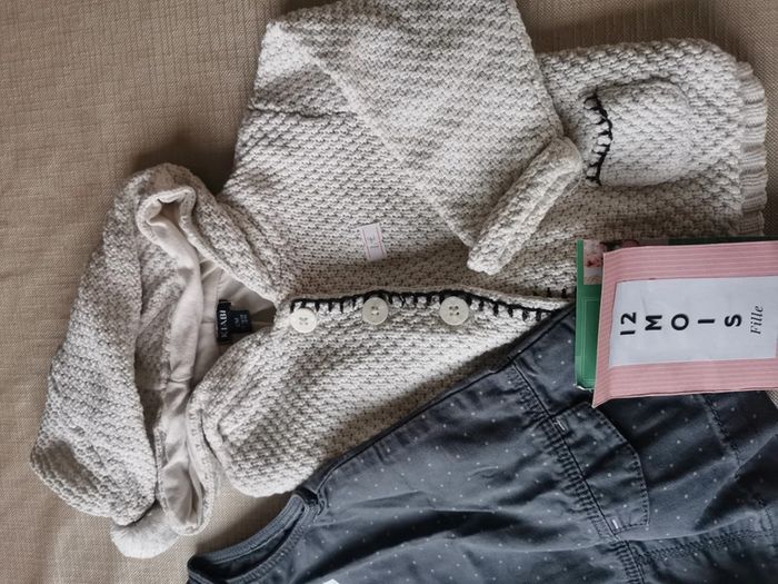 Gros lot gilets fille 12 mois - photo numéro 4