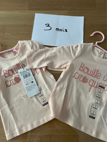 2 t shirts manches longues neuf