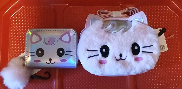 Petit sac chat et sont porte monnaie sa