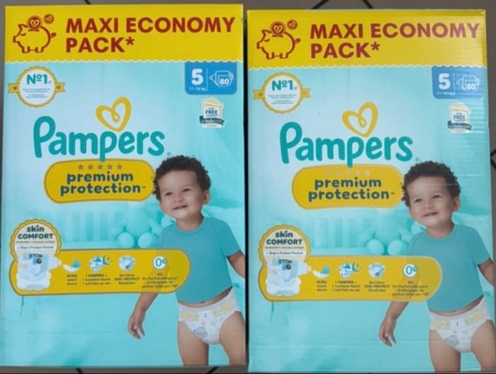 2 cartons de couches Pampers taille 5