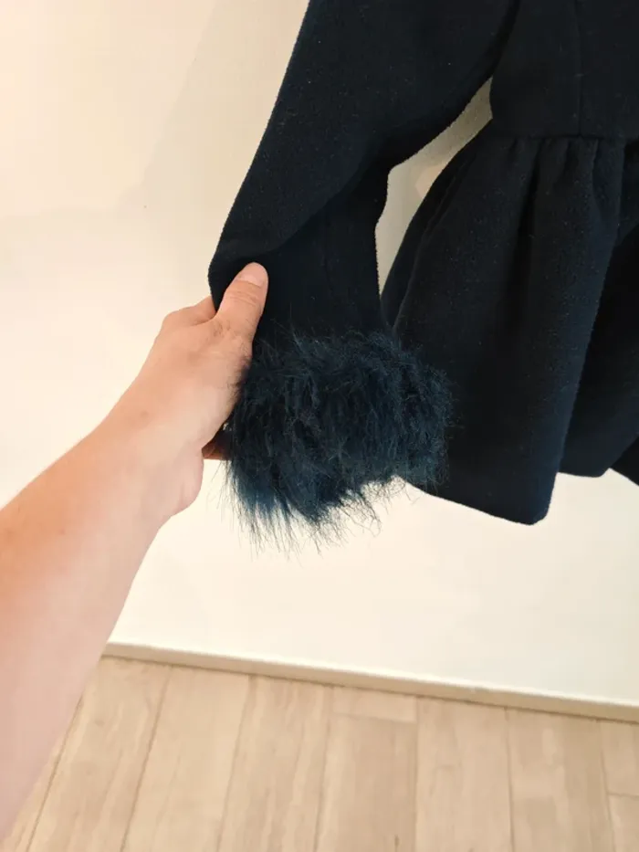 Manteau enfant bleu marine chic avec fausse fourrure 2 ans - photo numéro 4