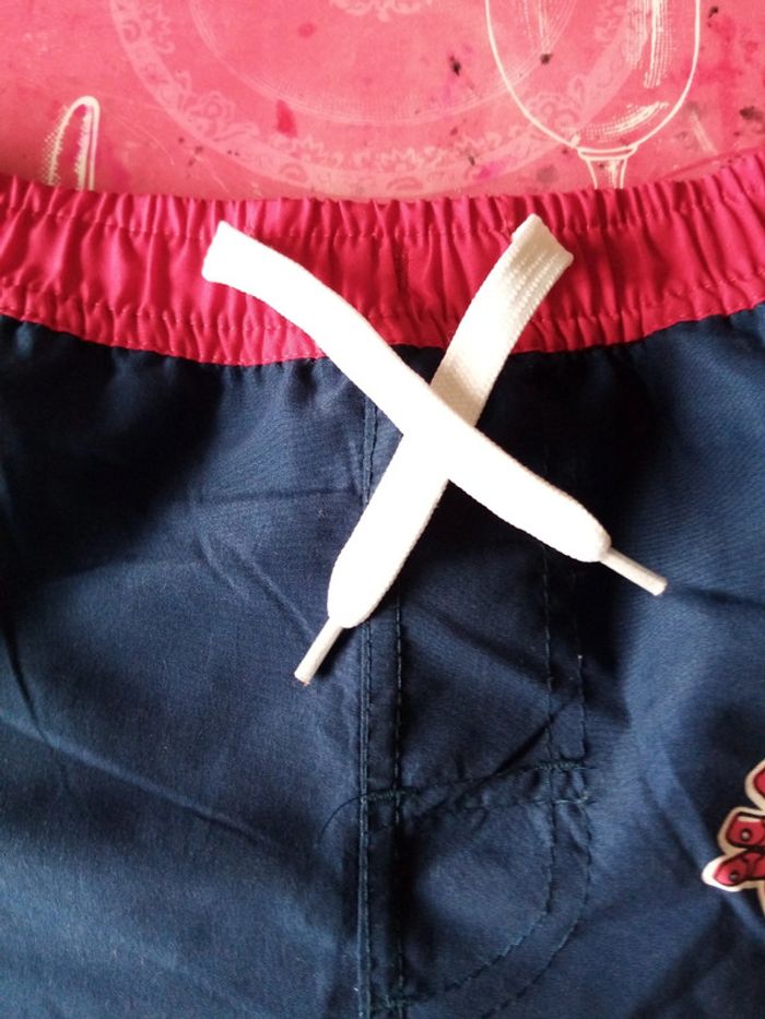 Short de bain avengers 116/122 - photo numéro 3