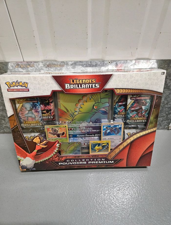 Coffret Pokémon Pouvoirs Premium Ho-Oh, 8 Boosters Légendes Brillantes, NEUF, FR