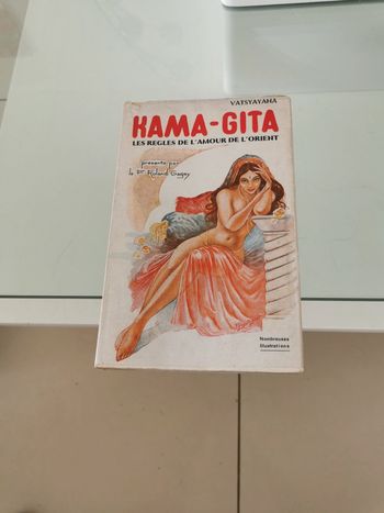 Kama gita