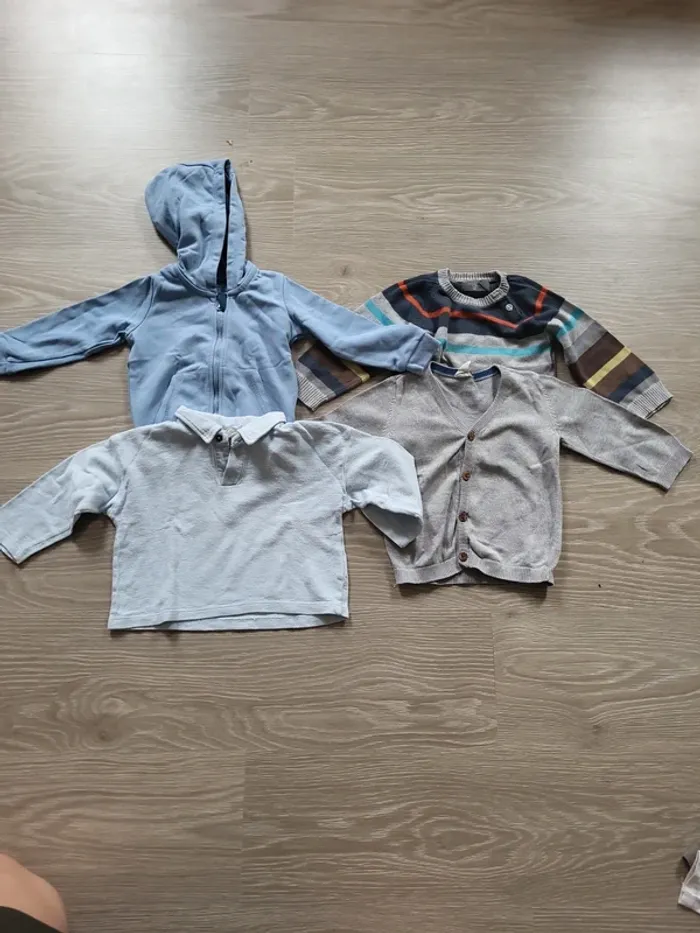 Lot vêtements 9/12 mois - photo numéro 2