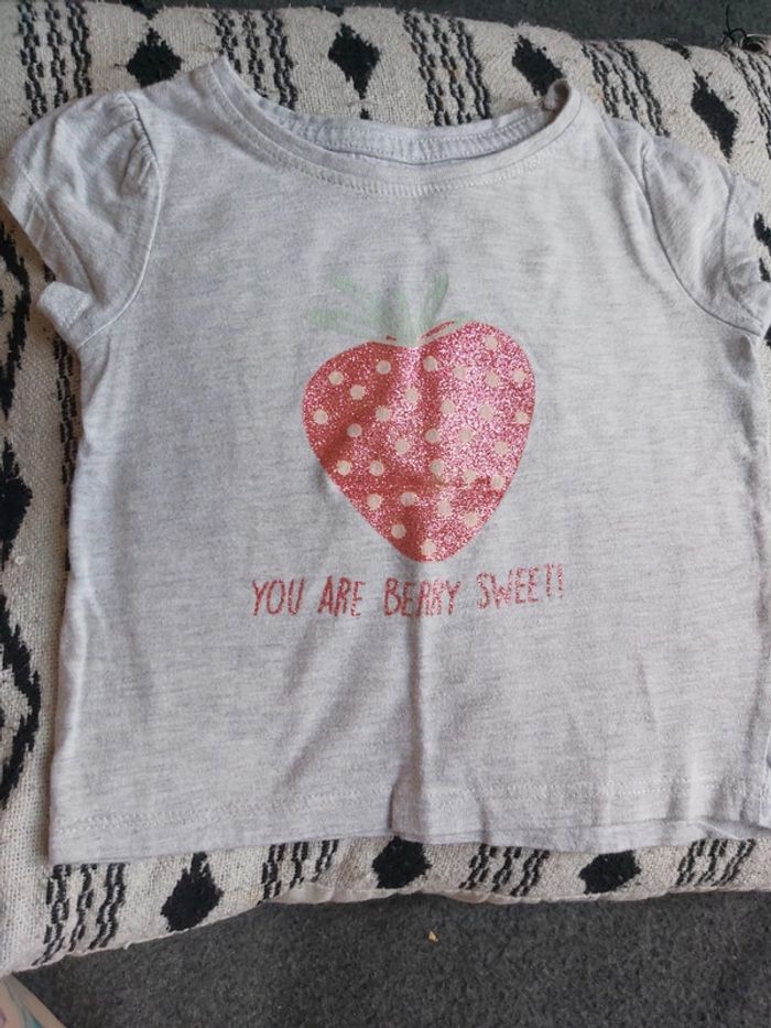 Tshirt primark taille 80cm