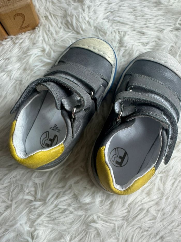 Paire de sandales grise Franco Romagnoli taille 22 - photo numéro 4