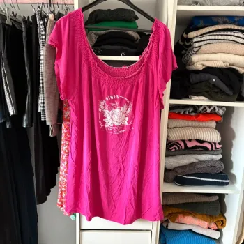 T-shirt • rose & blanc • 54 🌼