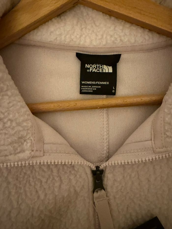 Polaire The North Face Femme L – Neuve, tendance et ultra douce ! - photo numéro 2