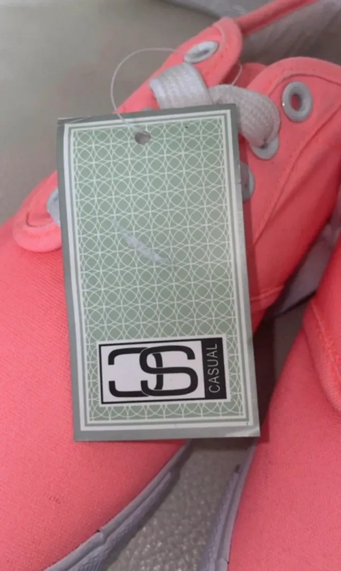 Baskets basses roses corail neuves - Taille 37 - Style Casual - photo numéro 4