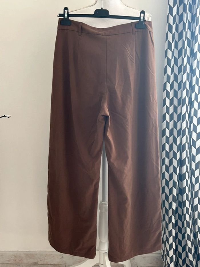 Pantalon Bershka taille 42 - photo numéro 3